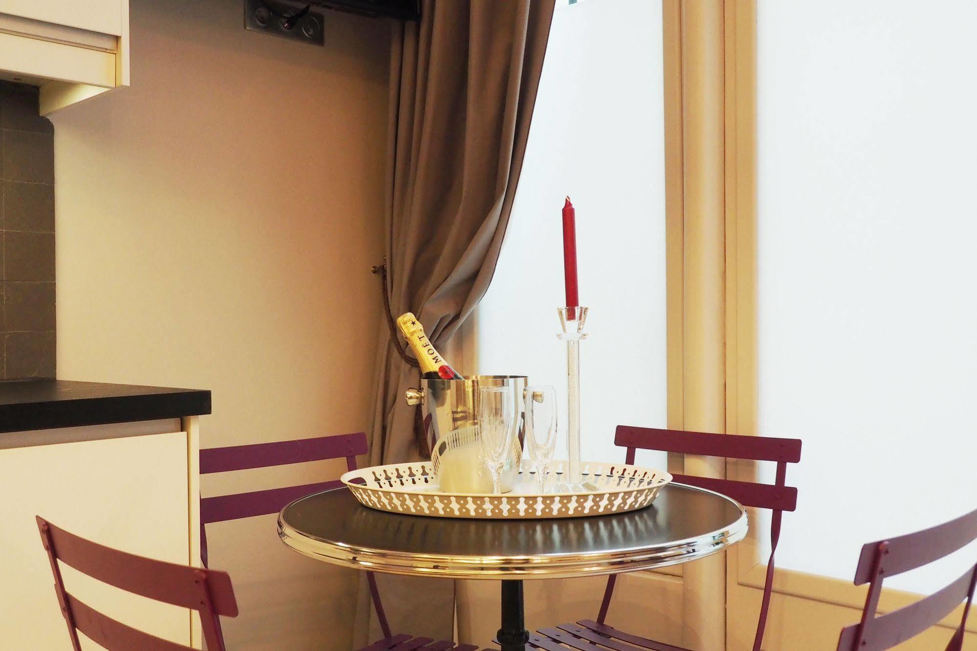 Palais Royal Chicsuites Paris Eksteriør billede