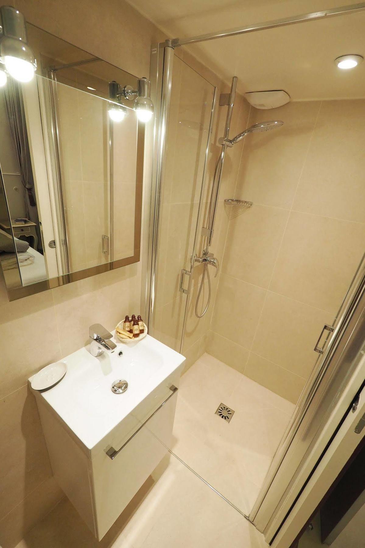 Palais Royal Chicsuites Paris Eksteriør billede